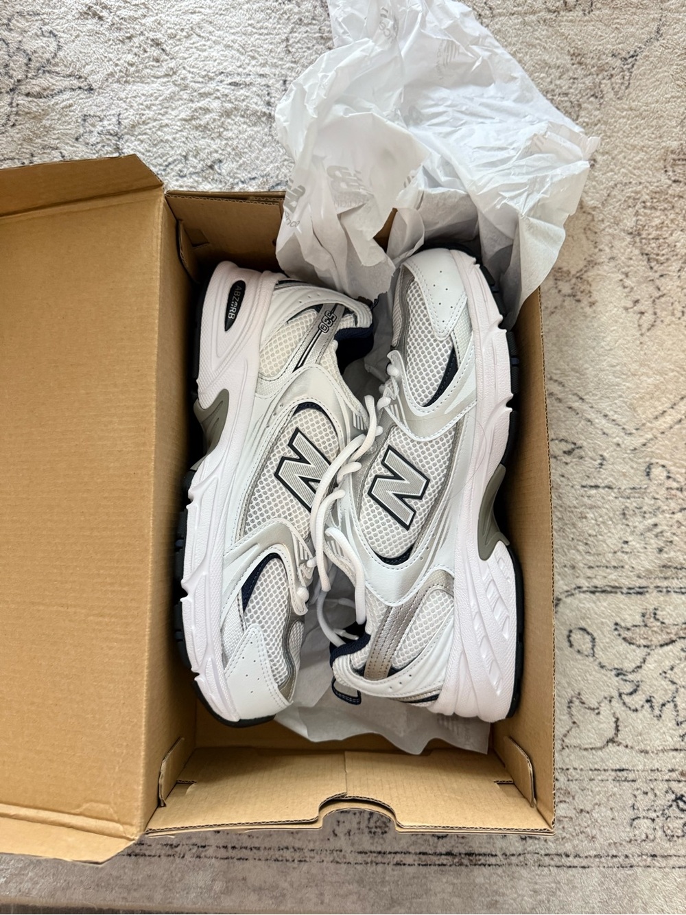 BRAND NEW! New Balance 530s White & Navy Blue Running Shoes